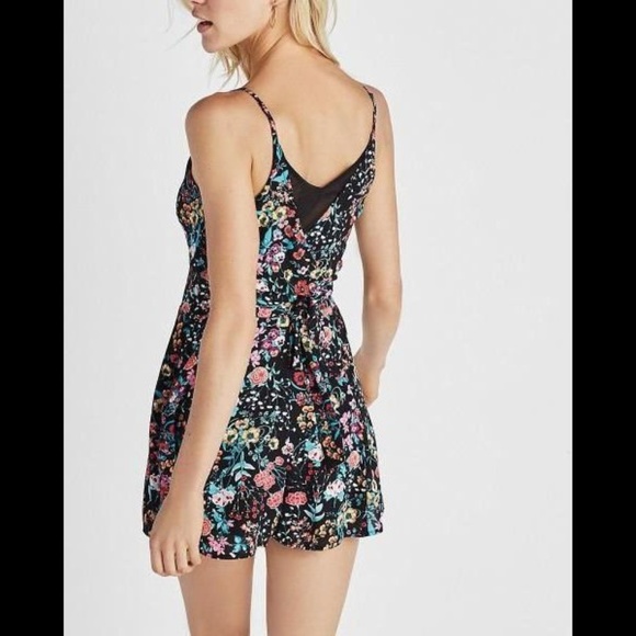 Express Floral Faux Wrap Cami Romper Jumpsuit 0 - Picture 3 of 3
